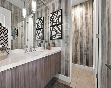 78025 Lago Drive - Photo Thumbnail 22