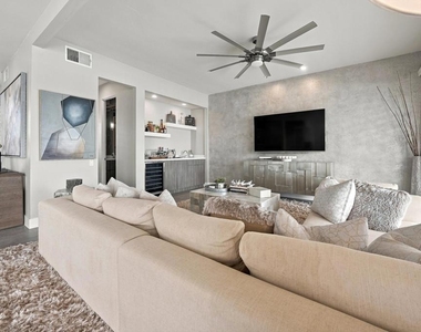 78025 Lago Drive - Photo Thumbnail 20