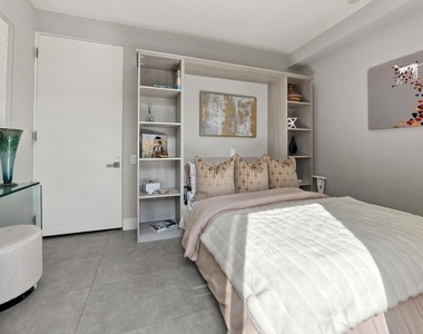 78025 Lago Drive - Photo Thumbnail 17