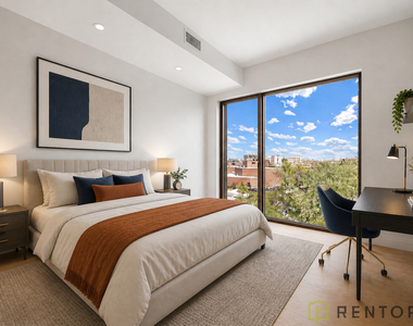 960 Franklin Avenue - Photo Thumbnail 3