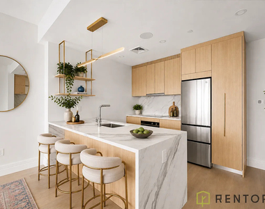 960 Franklin Avenue - Photo Thumbnail 1