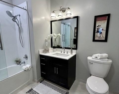 75 E Hoffman Avenue - Photo Thumbnail 14