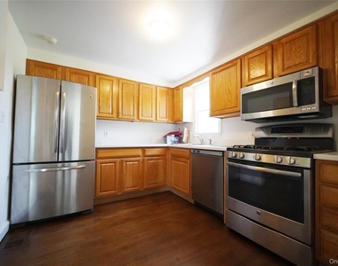 416 Ridgeway - Photo Thumbnail 12