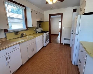 27 Washington Avenue - Photo Thumbnail 3