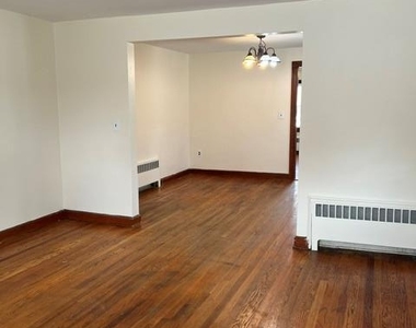 27 Washington Avenue - Photo Thumbnail 6