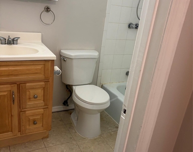 4 Fishkill Glen Drive - Photo Thumbnail 14