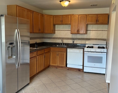 4 Fishkill Glen Drive - Photo Thumbnail 4