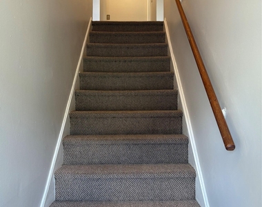 4 Fishkill Glen Drive - Photo Thumbnail 2
