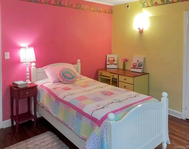 1864 Palmer Avenue - Photo Thumbnail 13