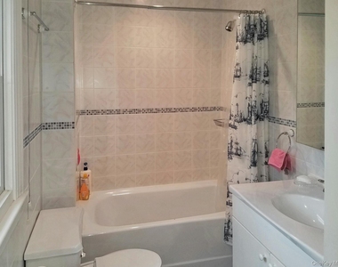 1864 Palmer Avenue - Photo Thumbnail 11