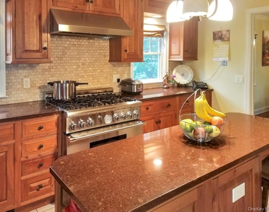 1864 Palmer Avenue - Photo Thumbnail 6