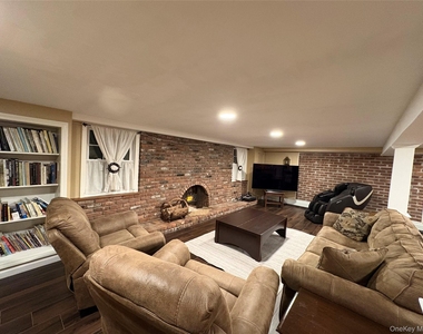 3362 Elliott Boulevard - Photo Thumbnail 11