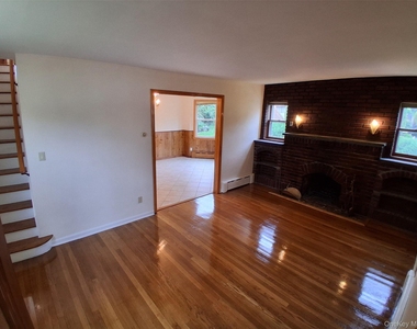 16 Richardson Place - Photo Thumbnail 3