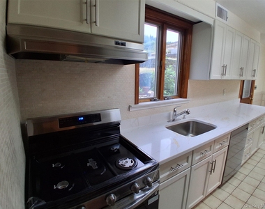 16 Richardson Place - Photo Thumbnail 10