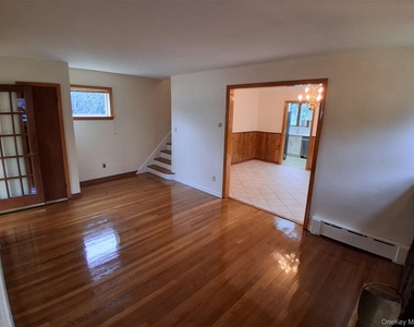 16 Richardson Place - Photo Thumbnail 5