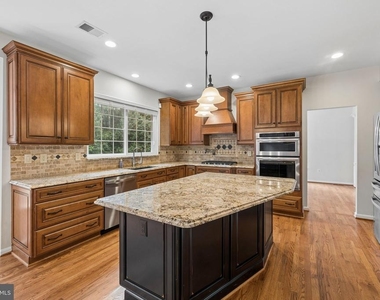 5871 Paine Run Place - Photo Thumbnail 7