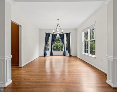 5871 Paine Run Place - Photo Thumbnail 4