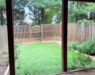 3153 Antrim Circle - Photo Thumbnail 16