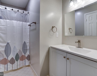 3700 Roxbury Lane - Photo Thumbnail 41