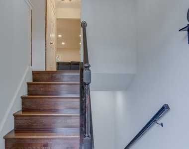 3700 Roxbury Lane - Photo Thumbnail 6