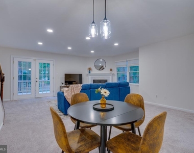 3700 Roxbury Lane - Photo Thumbnail 18