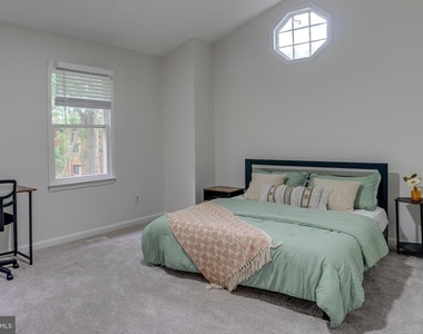 3700 Roxbury Lane - Photo Thumbnail 32