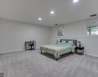 3700 Roxbury Lane - Photo Thumbnail 56