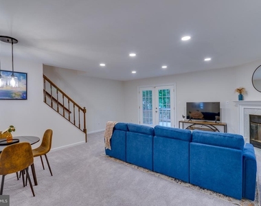 3700 Roxbury Lane - Photo Thumbnail 23