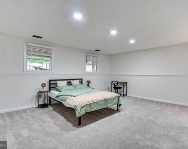 3700 Roxbury Lane - Photo Thumbnail 60