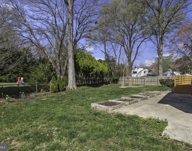 8908 Charles Augustine Drive - Photo Thumbnail 30