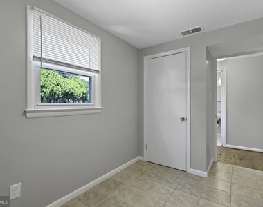 8908 Charles Augustine Drive - Photo Thumbnail 10