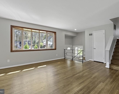 8908 Charles Augustine Drive - Photo Thumbnail 4
