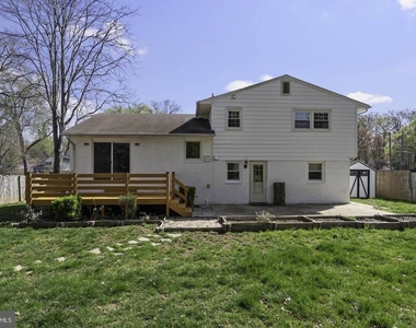 8908 Charles Augustine Drive - Photo Thumbnail 24