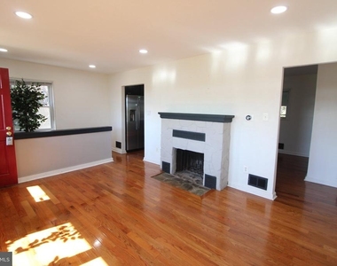 4009 Taney Avenue - Photo Thumbnail 3