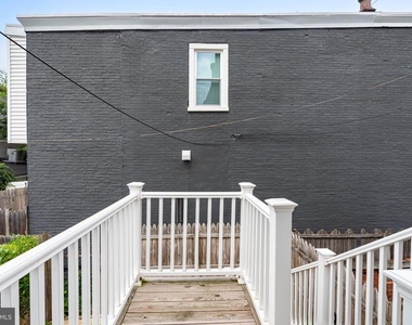 168 Green Lane - Photo Thumbnail 12