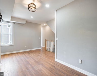 168 Green Lane - Photo Thumbnail 4