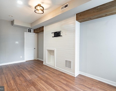 168 Green Lane - Photo Thumbnail 3