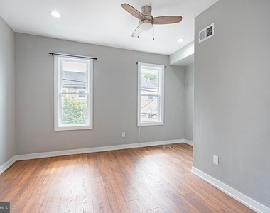 168 Green Lane - Photo Thumbnail 6
