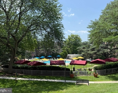 309 Florence Avenue - Photo Thumbnail 13