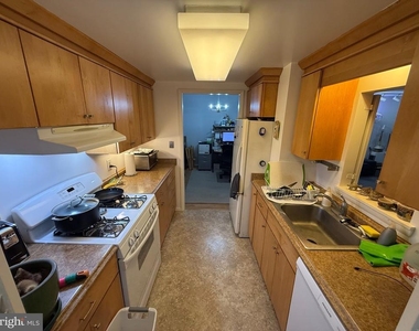 309 Florence Avenue - Photo Thumbnail 1