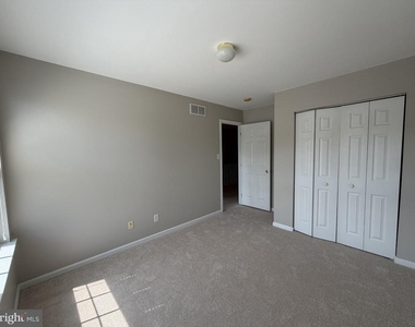 278 Yorktown Court - Photo Thumbnail 22