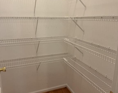 278 Yorktown Court - Photo Thumbnail 14