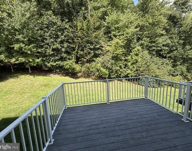 278 Yorktown Court - Photo Thumbnail 7