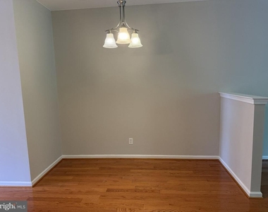 278 Yorktown Court - Photo Thumbnail 4