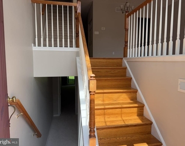 278 Yorktown Court - Photo Thumbnail 13