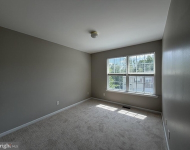 278 Yorktown Court - Photo Thumbnail 21
