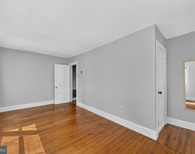 301 Nassau Street - Photo Thumbnail 7