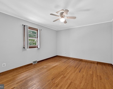4 Pierson Place - Photo Thumbnail 8