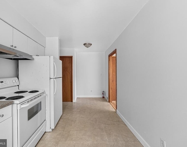 4 Pierson Place - Photo Thumbnail 16
