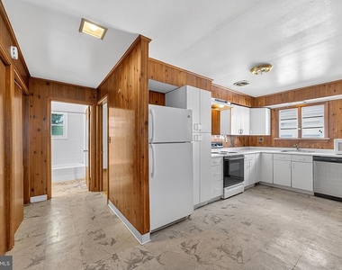 4 Pierson Place - Photo Thumbnail 5